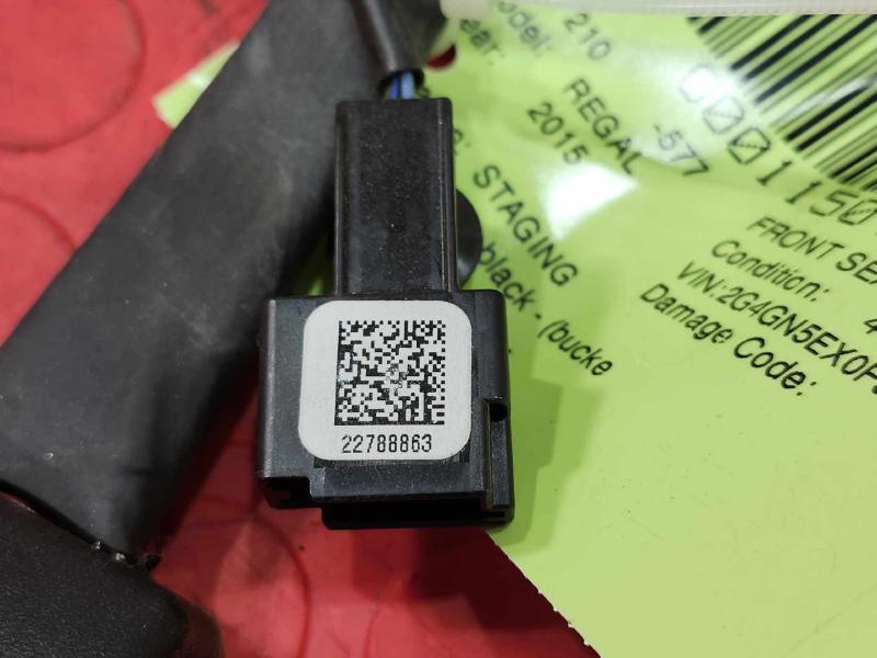 2015 Buick Regal Front Seat Belt