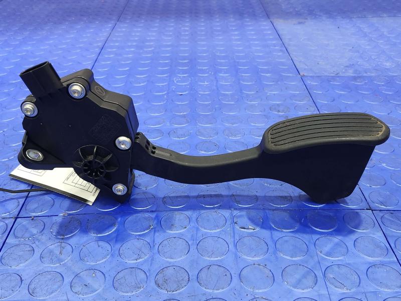 2017 Toyota Prius Pedal Assembly