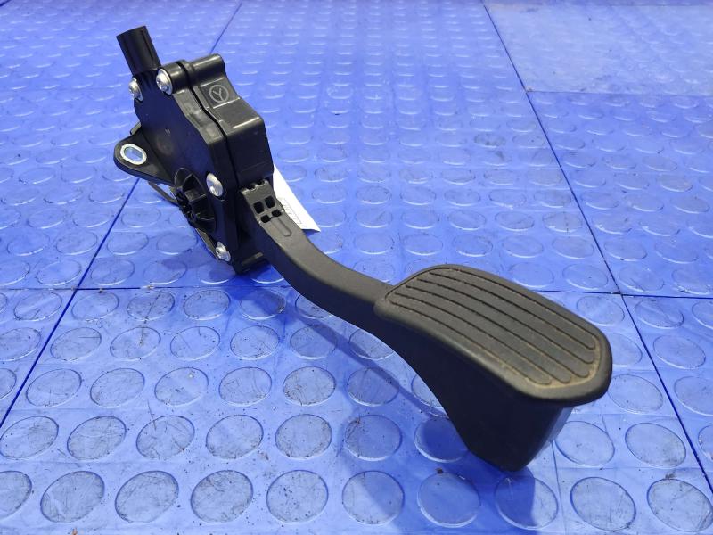 2017 Toyota Prius Pedal Assembly