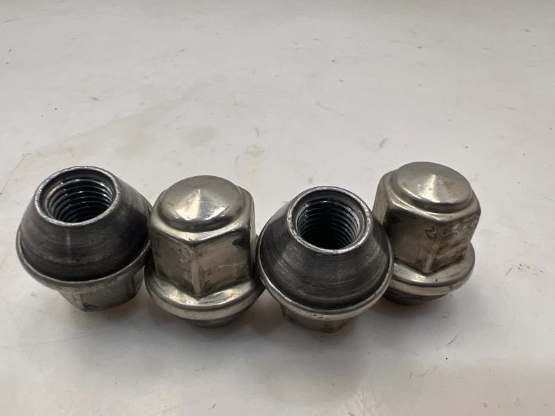 2019 Ford EcoSport Lug Nuts
