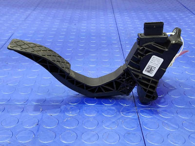 2017-2024 Audi Q7 Accelerator Pedal Assembly Genuine OEM Part 8W1723523