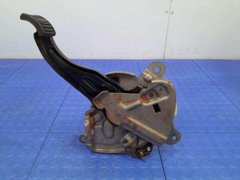 2009-2014 Cadillac Escalade Parking Brake Control Lever Pedal Assembly OEM 22800497