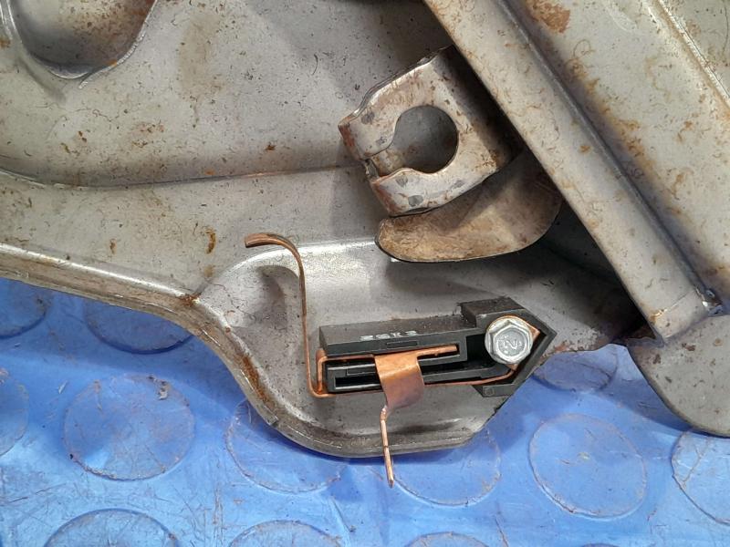 2009-2014 Cadillac Escalade Parking Brake Control Lever Pedal Assembly OEM 22800497