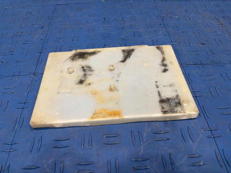2015 Nissan Rogue Battery Tray
