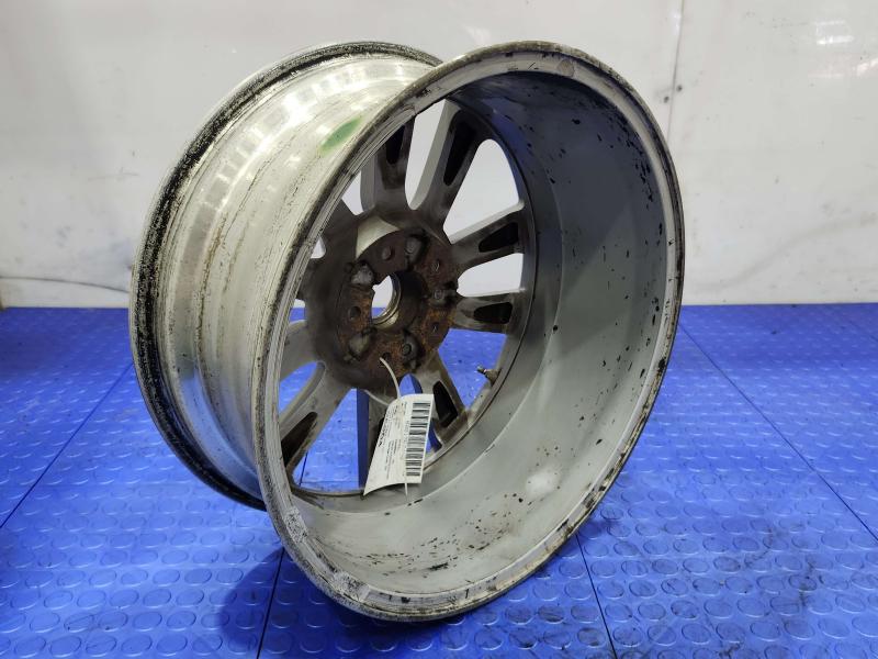 2013 Nissan Pathfinder Wheel
