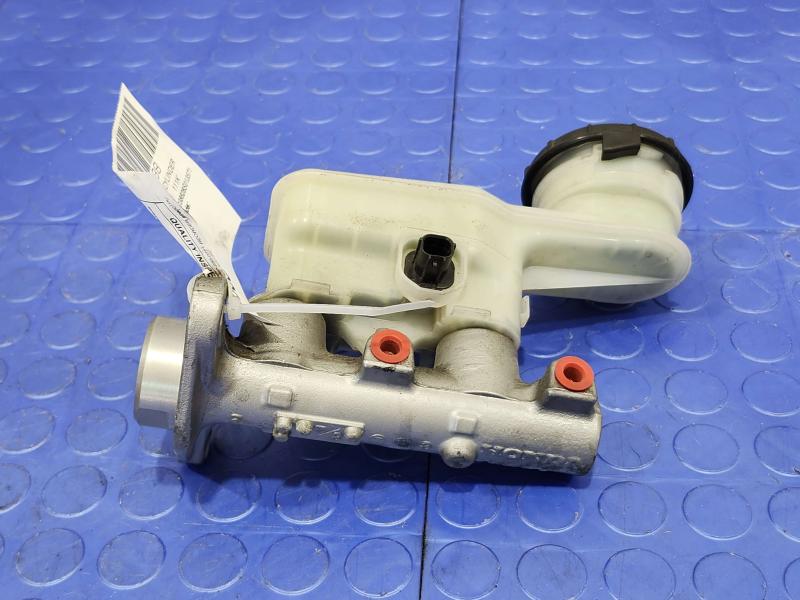 2008 Honda Fit Master Cylinder
