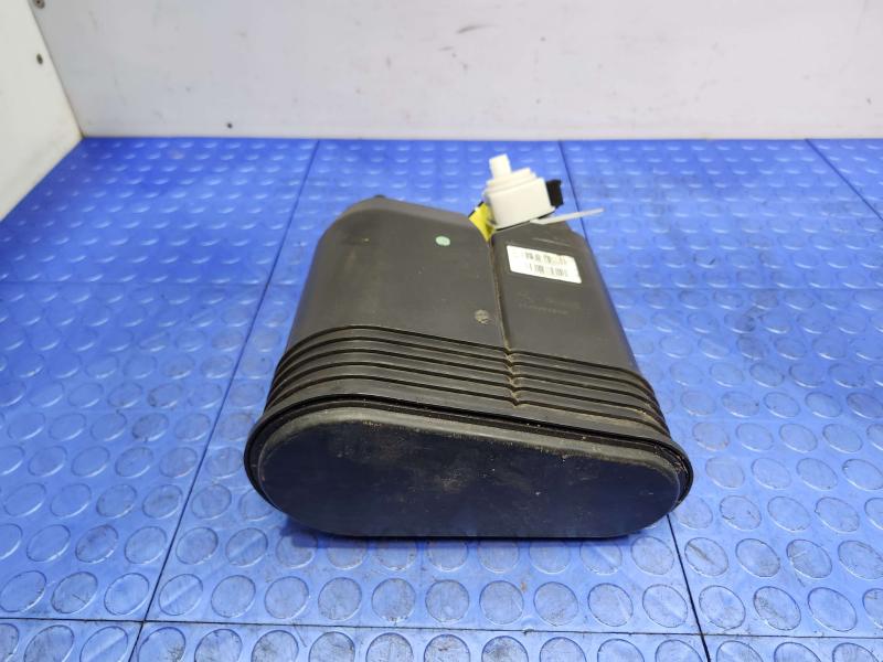 2015 Jeep Grand Cherokee Evaporator Canister