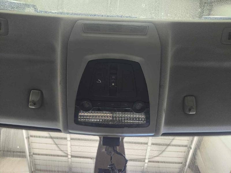 2011 BMW 535i Front Console