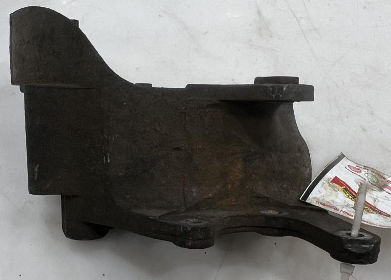 2009 Jeep Patriot Alternator Bracket