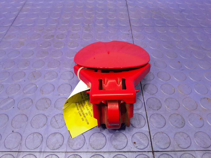 2008 Pontiac Solstice Fuel Tank Door