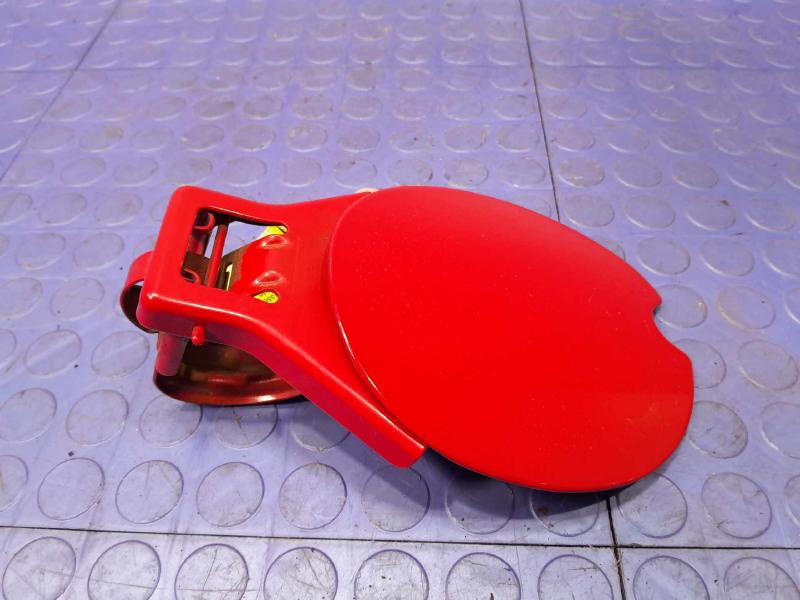 2008 Pontiac Solstice Fuel Tank Door