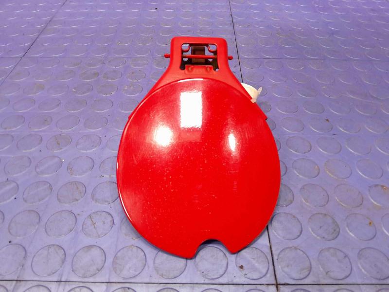 2008 Pontiac Solstice Fuel Tank Door