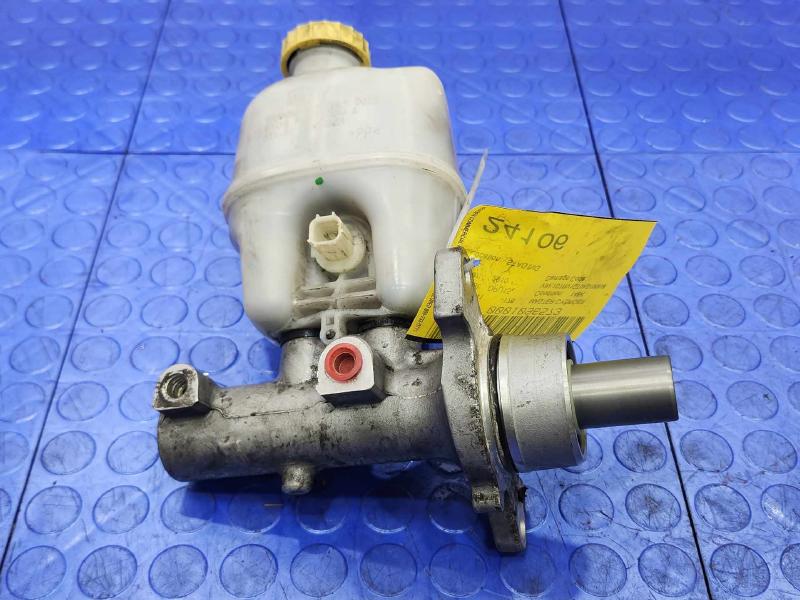 2009-2018 Dodge Ram Brake Master Cylinder Assembly Genuine OEM 68000908AB