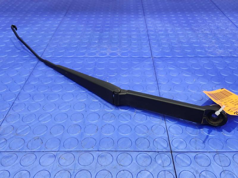 2009 Subaru Forester Wiper Arm