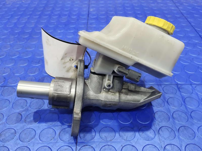 2015 Jeep Grand Cherokee Master Cylinder