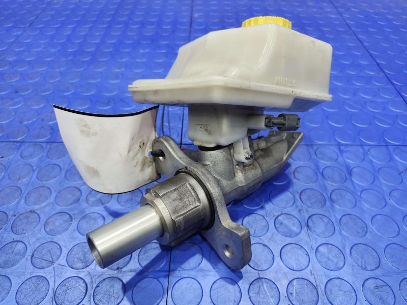 2015 Jeep Grand Cherokee Master Cylinder