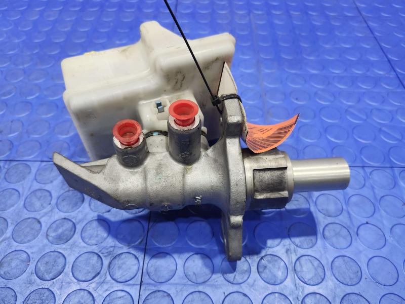 2015 Jeep Grand Cherokee Master Cylinder