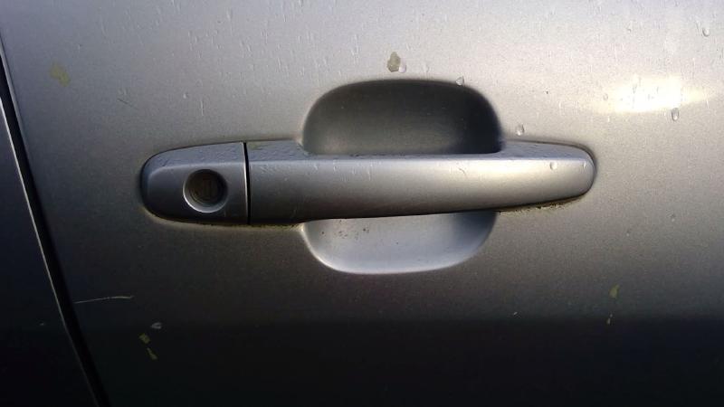 2001 - 2005 Toyota Rav4 Outside Door Handle Assembly Front RH Passenger Side Painted OEM 6921742010