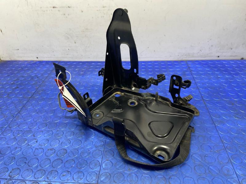 2021 Jeep Renegade Battery Tray
