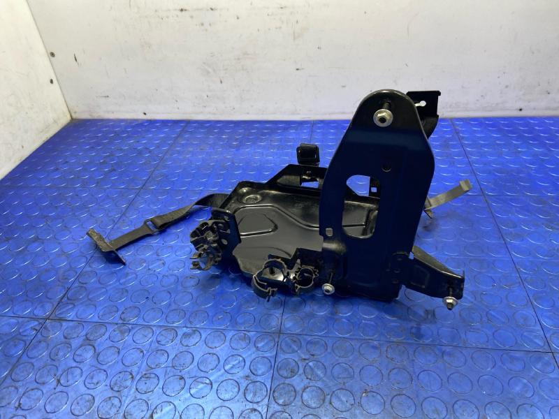 2021 Jeep Renegade Battery Tray