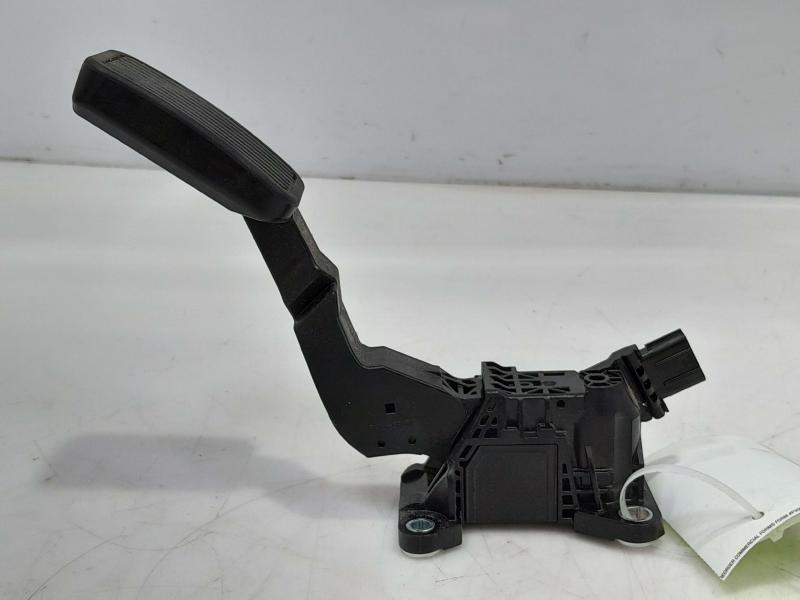 2014 - 2016 Acura MDX Accelerator Pedal Assembly OEM 17800-T2A-A01