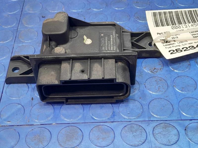 2018-2020 Buick Regal Fuel Pump Control Module Genuine OEM 13522663