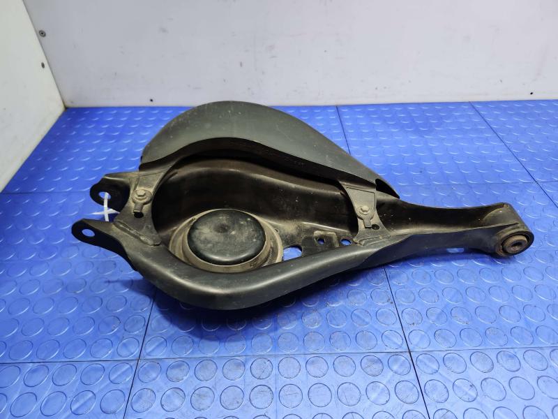 2018 Toyota Highlander Lower Control Arm Rr