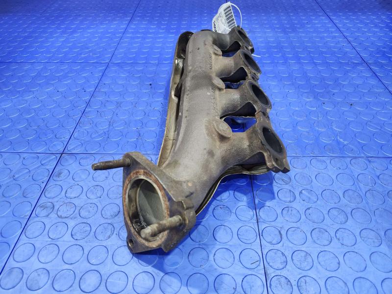 2017 Chevrolet Silverado 2500 Exhaust Manifold