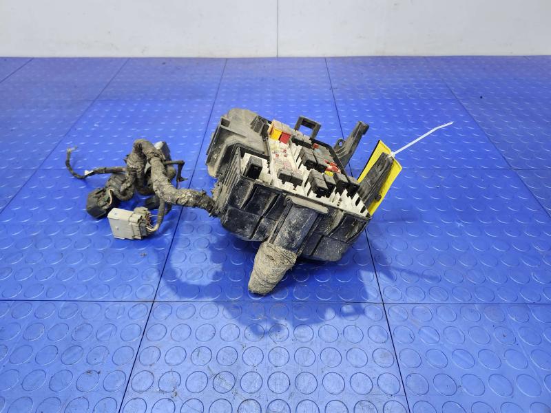 2015 Ford F-150 Engine Fuse Box