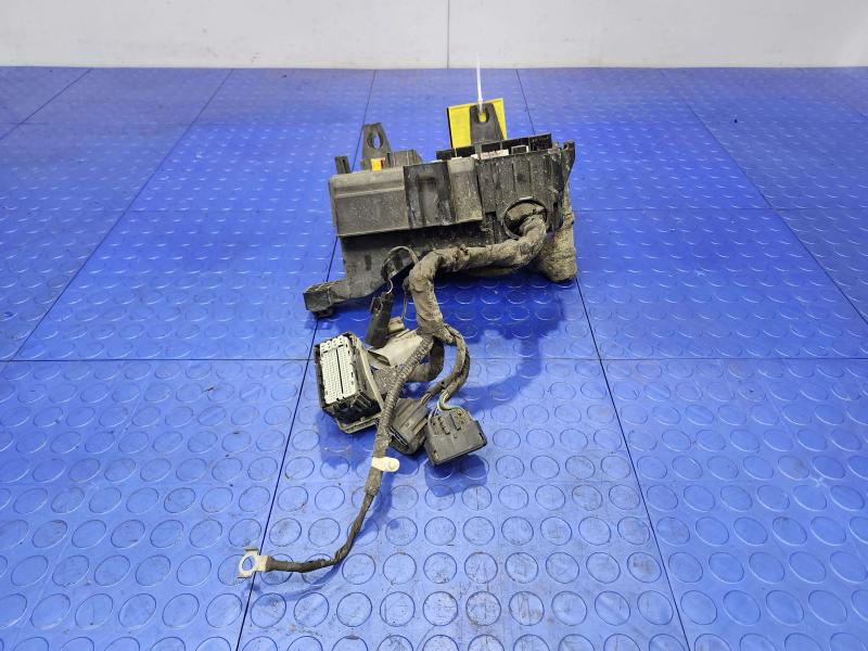 2015 Ford F-150 Engine Fuse Box