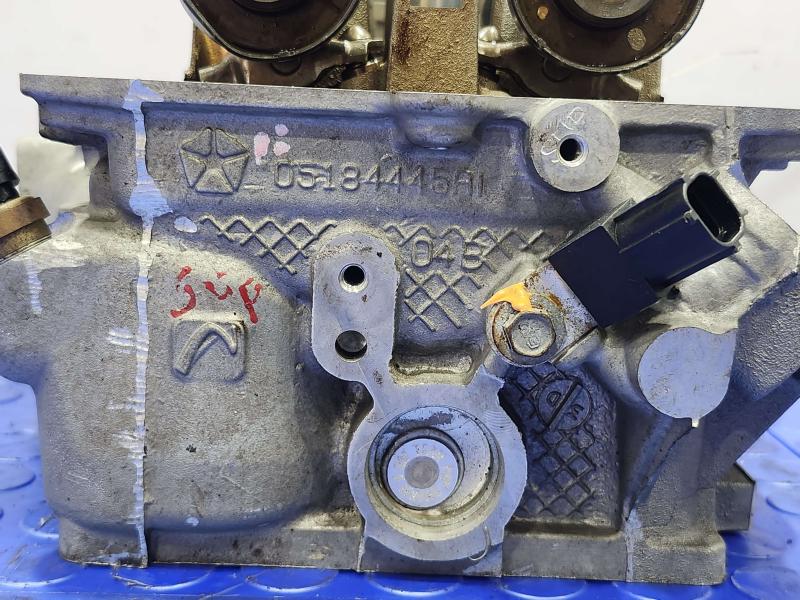 2014 Jeep Grand Cherokee Cylinder Head