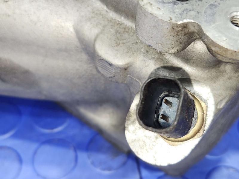 2014 Jeep Grand Cherokee Cylinder Head
