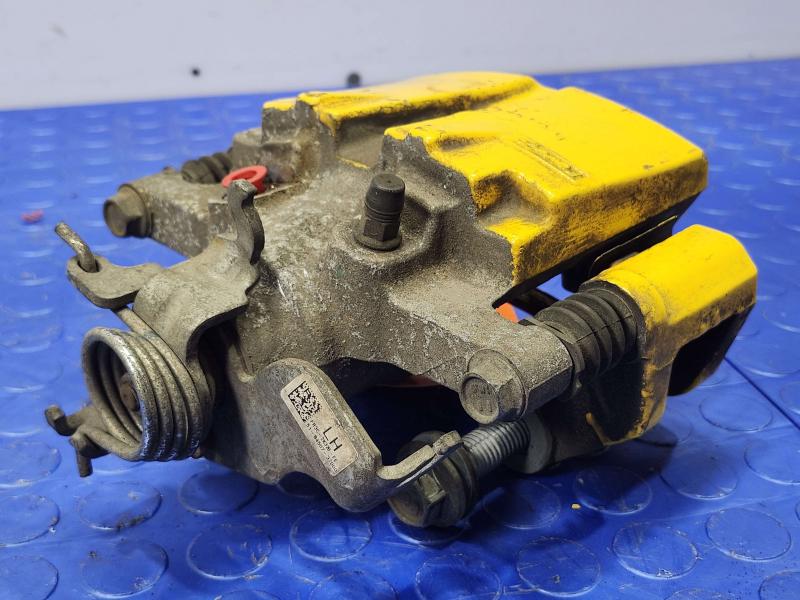2015 Ford Mustang Caliper