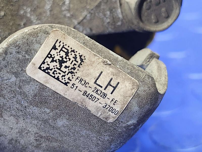 2015 Ford Mustang Caliper