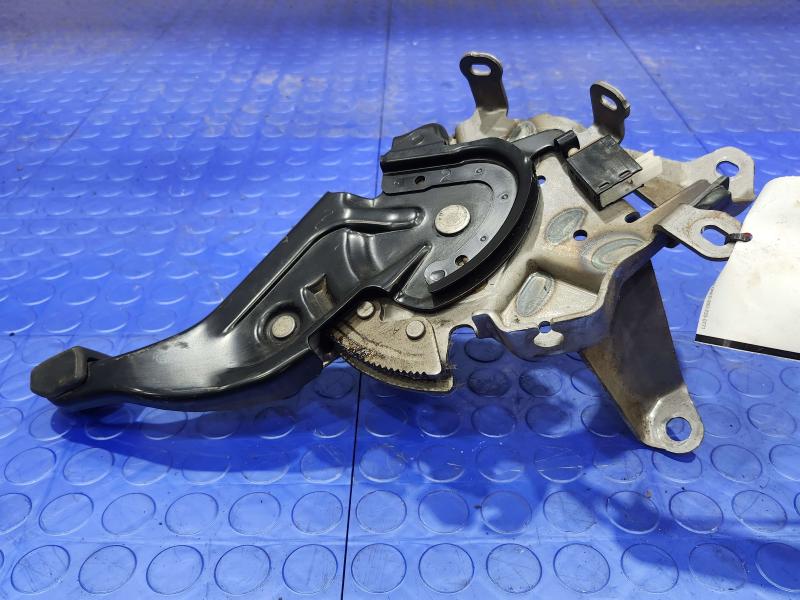 2010-2015 Toyota Prius Parking Brake Lever Pedal Assembly OEM 46200-47070