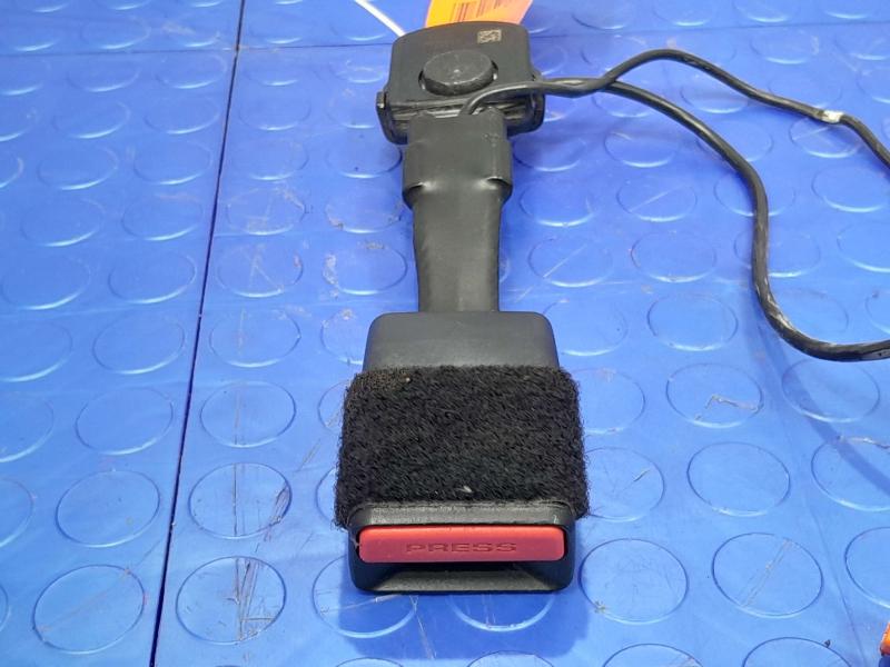 2017 Jaguar XE Front Seat Belt
