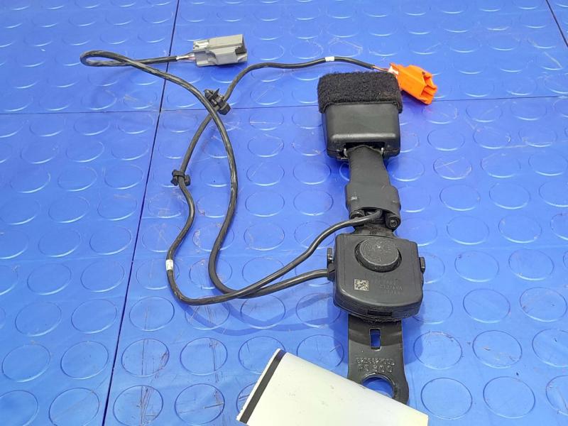 2017 Jaguar XE Front Seat Belt