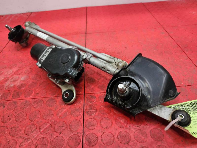 2020 Nissan Sentra Wiper Motor Front