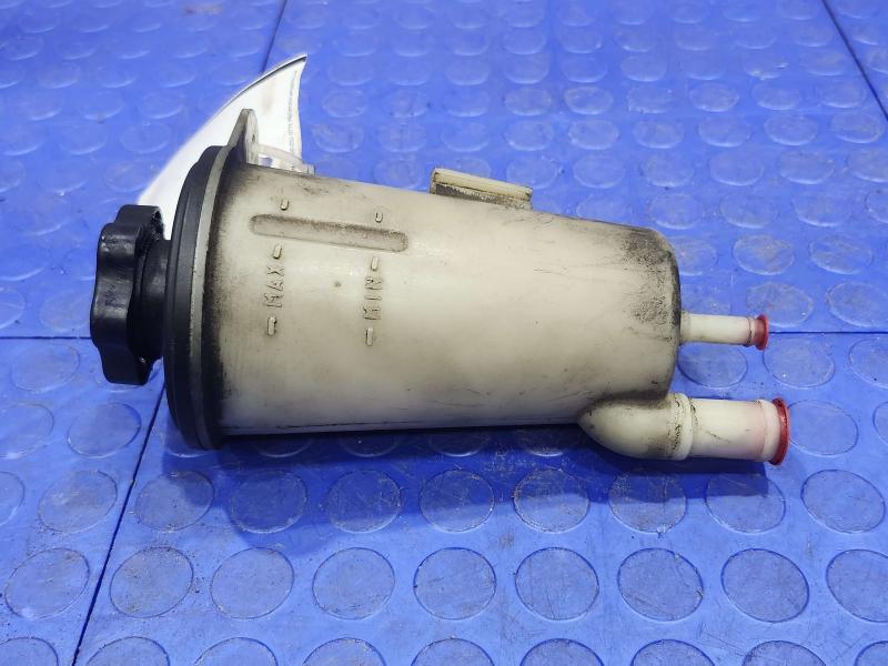2013 Ford F-250 Super Duty Power Steering Reservoir