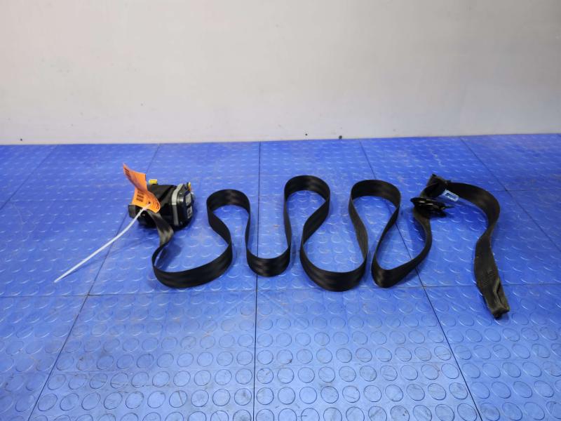 2015 Volkswagen Beetle Front Seat Belt