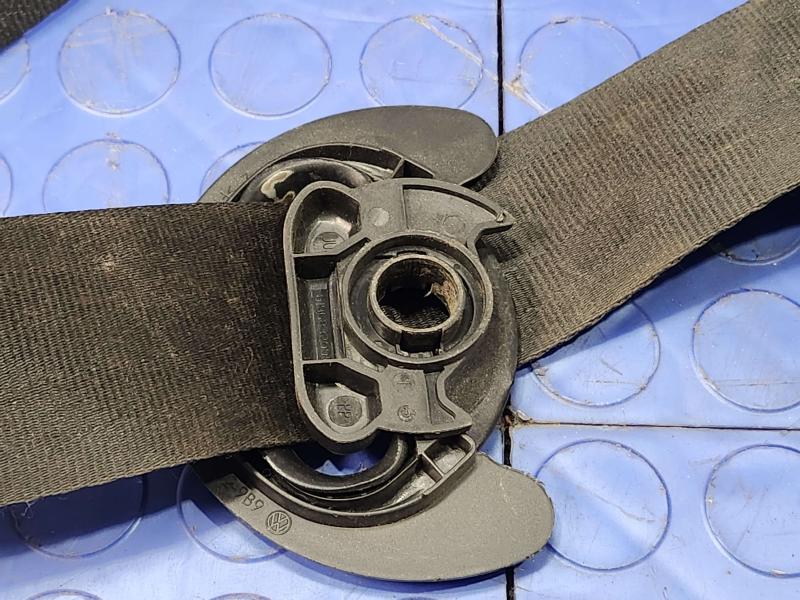 2015 Volkswagen Beetle Front Seat Belt