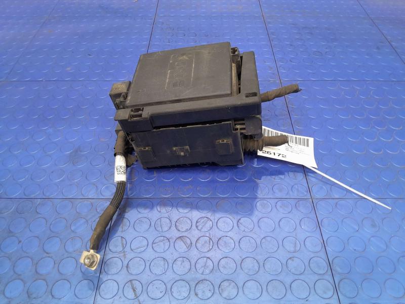 2017 GMC Acadia Engine Fuse Box Relay Junction Block Genuine OEM 84003373