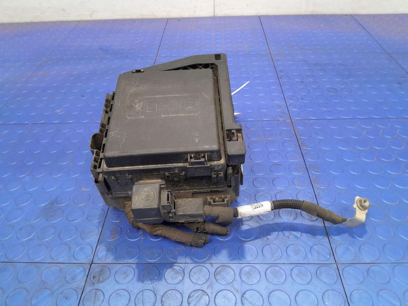 2017 GMC Acadia Engine Fuse Box Relay Junction Block Genuine OEM 84003373