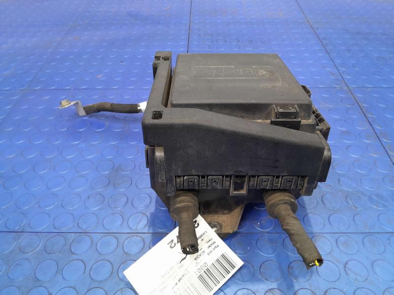 2017 GMC Acadia Engine Fuse Box Relay Junction Block Genuine OEM 84003373