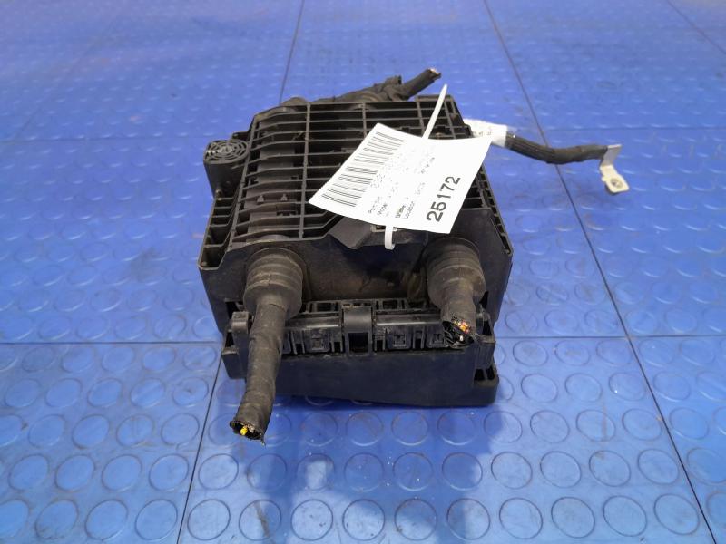 2017 GMC Acadia Engine Fuse Box Relay Junction Block Genuine OEM 84003373
