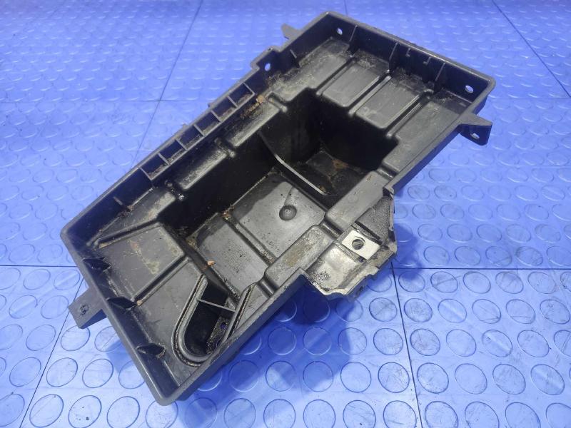 2017 Dodge Grand Caravan Battery Tray