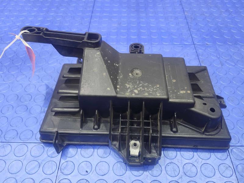 2017 Dodge Grand Caravan Battery Tray