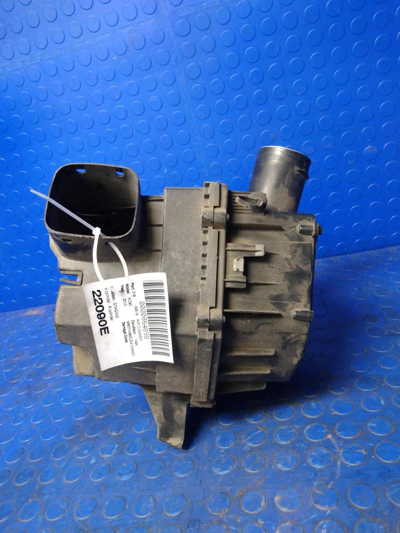 2007 - 2014 Volvo XC90 Air Cleaner Box Assembly 6 Cylinder ONLY OEM 306802901