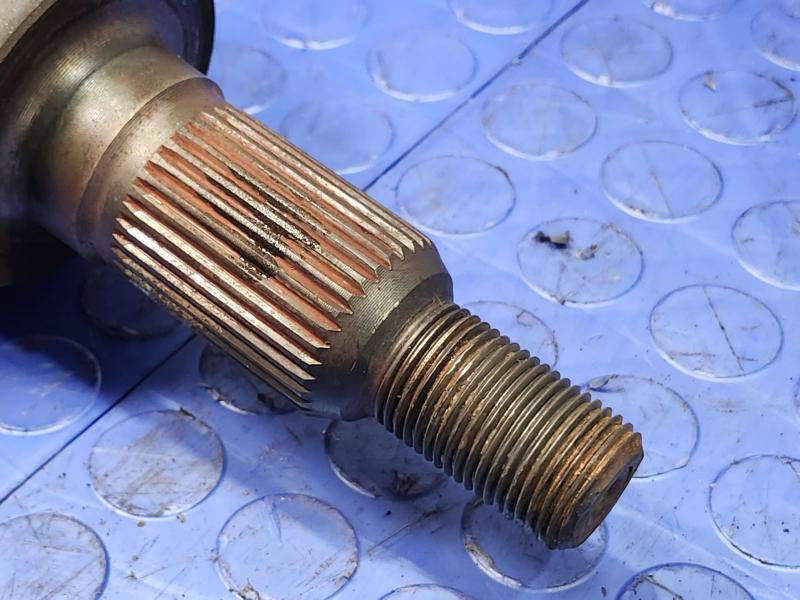 2007 Hummer H3 Axle Shaft