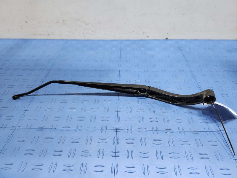 2017 GMC Acadia Wiper Arm